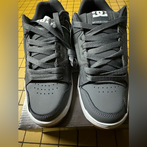 DC stag (grey/gum) - Picture 1 of 2